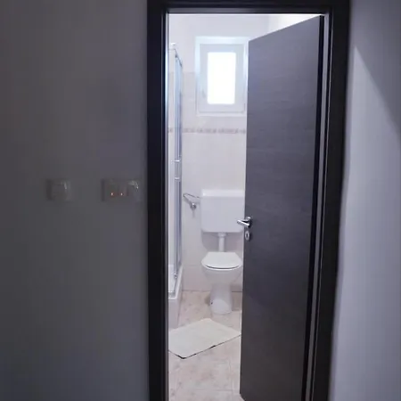 Carmen Apartment *